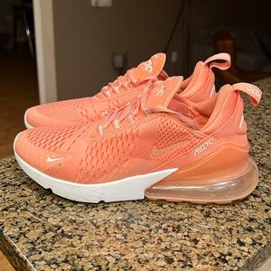 Women’s Nike Air Max 270 Crimson Bliss size 8.5